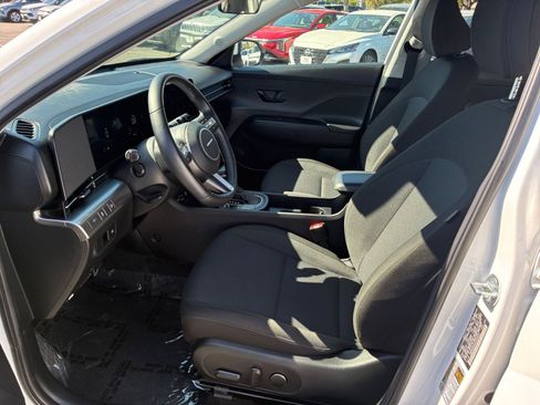 Used 2025 Hyundai Kona SEL image 29