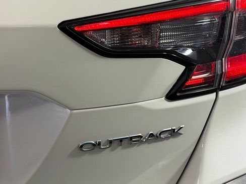 Used 2025 Subaru Outback Premium image 13