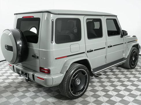 Used 2025 Mercedes-Benz G 63 AMG 4MATIC image 9