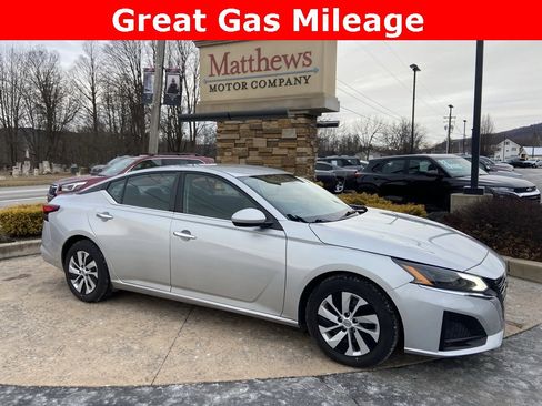 Used 2023 Nissan Altima 2.5 S image 1