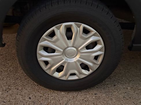 Used 2019 Ford Transit 150 XLT image 26