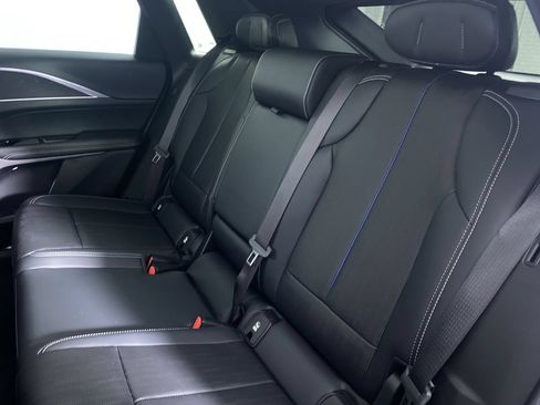 Certified 2024 Cadillac Lyriq Luxury AWD/4WD image 13
