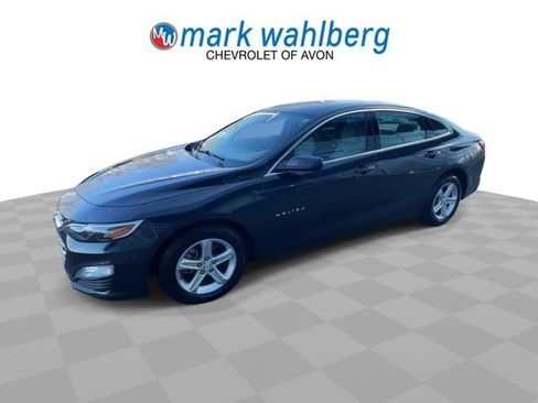 Used 2023 Chevrolet Malibu LS w/ Driver Confidence Package FWD image 4