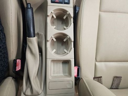 Used 2002 BMW 325i Sedan image 20