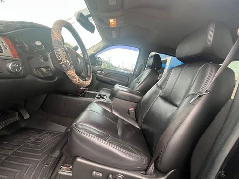 Used 2009 Chevrolet Silverado 1500 LTZ w/ Safety Package AWD/4WD image 21