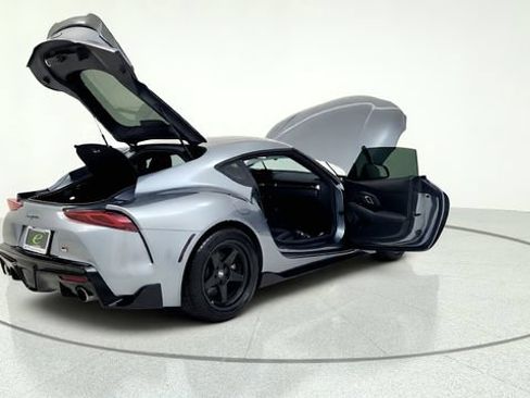 Used 2021 Toyota Supra RWD image 18
