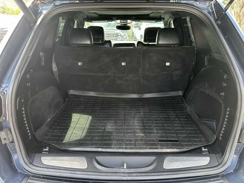 Used 2019 Jeep Grand Cherokee Limited X AWD/4WD image 25