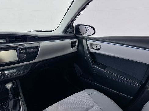 Used 2015 Toyota Corolla LE image 22