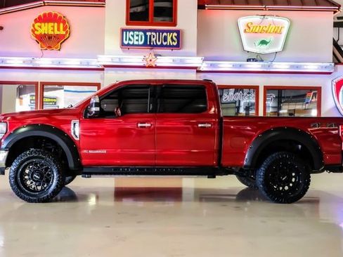 Used 2020 Ford F250 Lariat w/ Chrome Package image 12