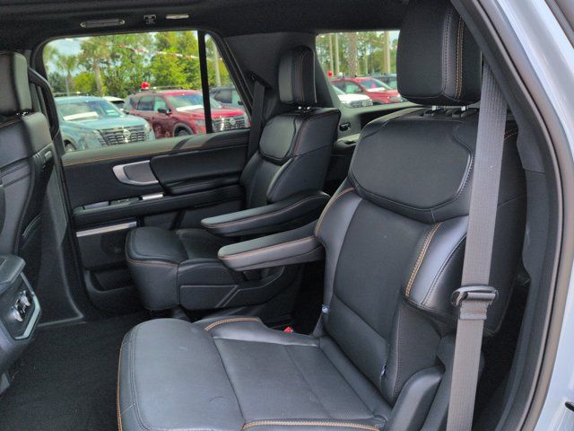 Used 2025 Ford Expedition Tremor AWD/4WD image 15