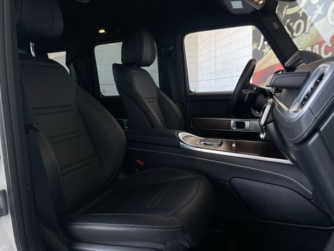 Used 2025 Mercedes-Benz G 550 image 10