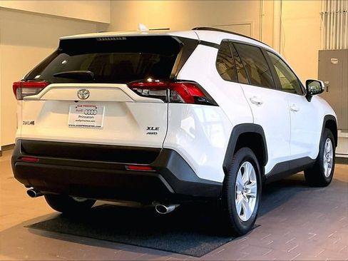 Used 2019 Toyota RAV4 XLE w/ All Weather Liner Package AWD/4WD image 8