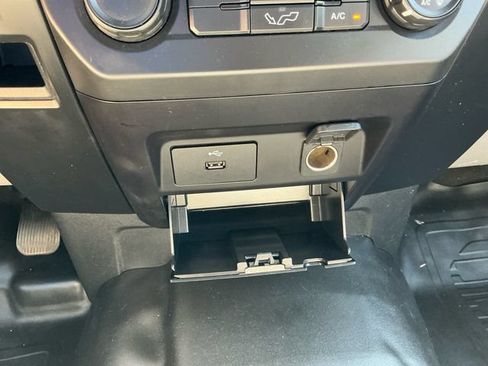 Used 2017 Ford F150 XL w/ Equipment Group 101A Mid RWD image 24