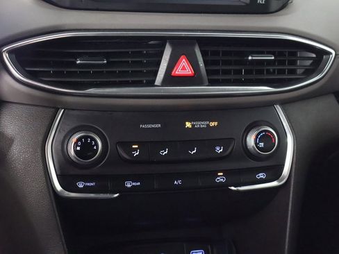 Used 2020 Hyundai Santa Fe SE image 40