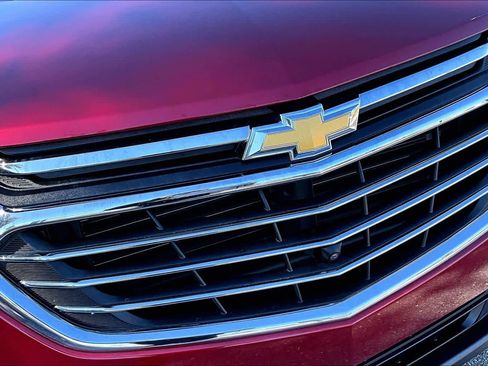 Used 2020 Chevrolet Equinox Premier image 29