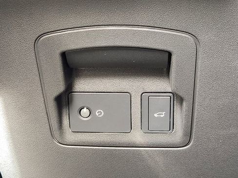 Used 2025 Land Rover Range Rover Velar Dynamic SE image 21