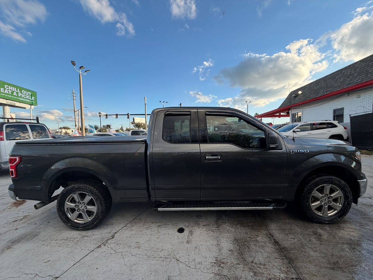 Used 2018 Ford F150 XLT w/ Equipment Group 301A Mid RWD image 3