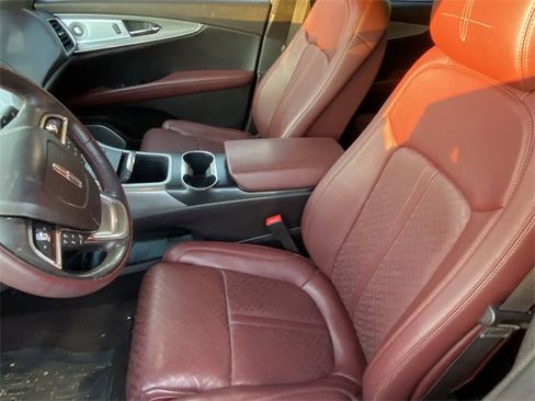 Used 2020 Lincoln Nautilus Black Label w/ Cargo Utility Package image 7