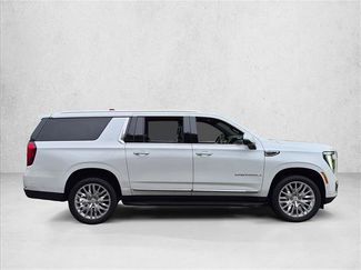 Used 2025 GMC Yukon XL Denali AWD/4WD video 4