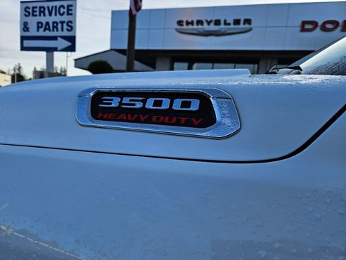 Used 2024 RAM 3500 Tradesman w/ Towing Technology Group image 11