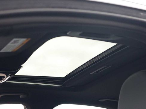 Used 2026 Mercedes-Benz C 300 4MATIC Sedan image 32