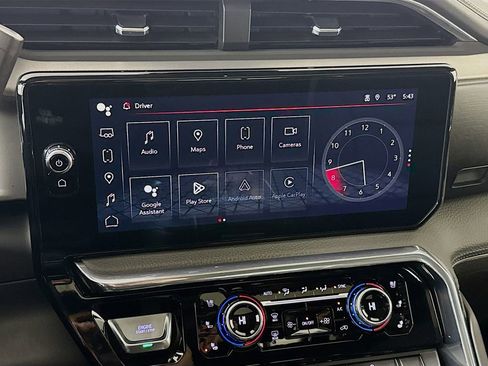 Used 2024 GMC Sierra 3500 Denali w/ Denali Reserve Package image 14