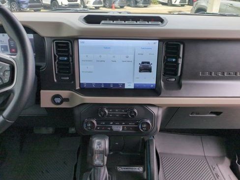 Used 2023 Ford Bronco Wildtrak AWD/4WD image 13