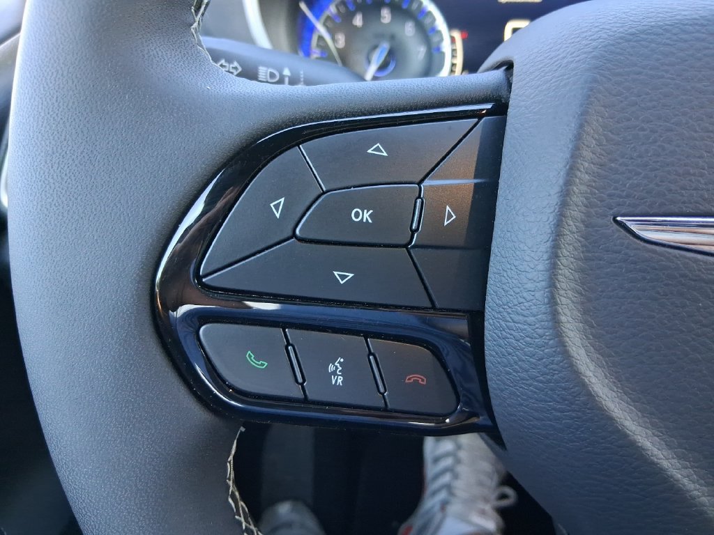 New 2026 Chrysler Pacifica Select w/ S Appearance Package AWD/4WD image 13