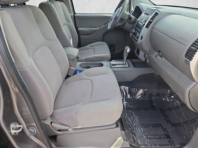 Used 2018 Nissan Frontier SV RWD image 19