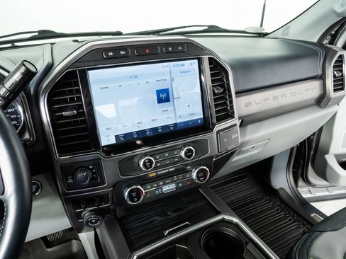 Used 2022 Ford F250 Limited AWD/4WD image 12