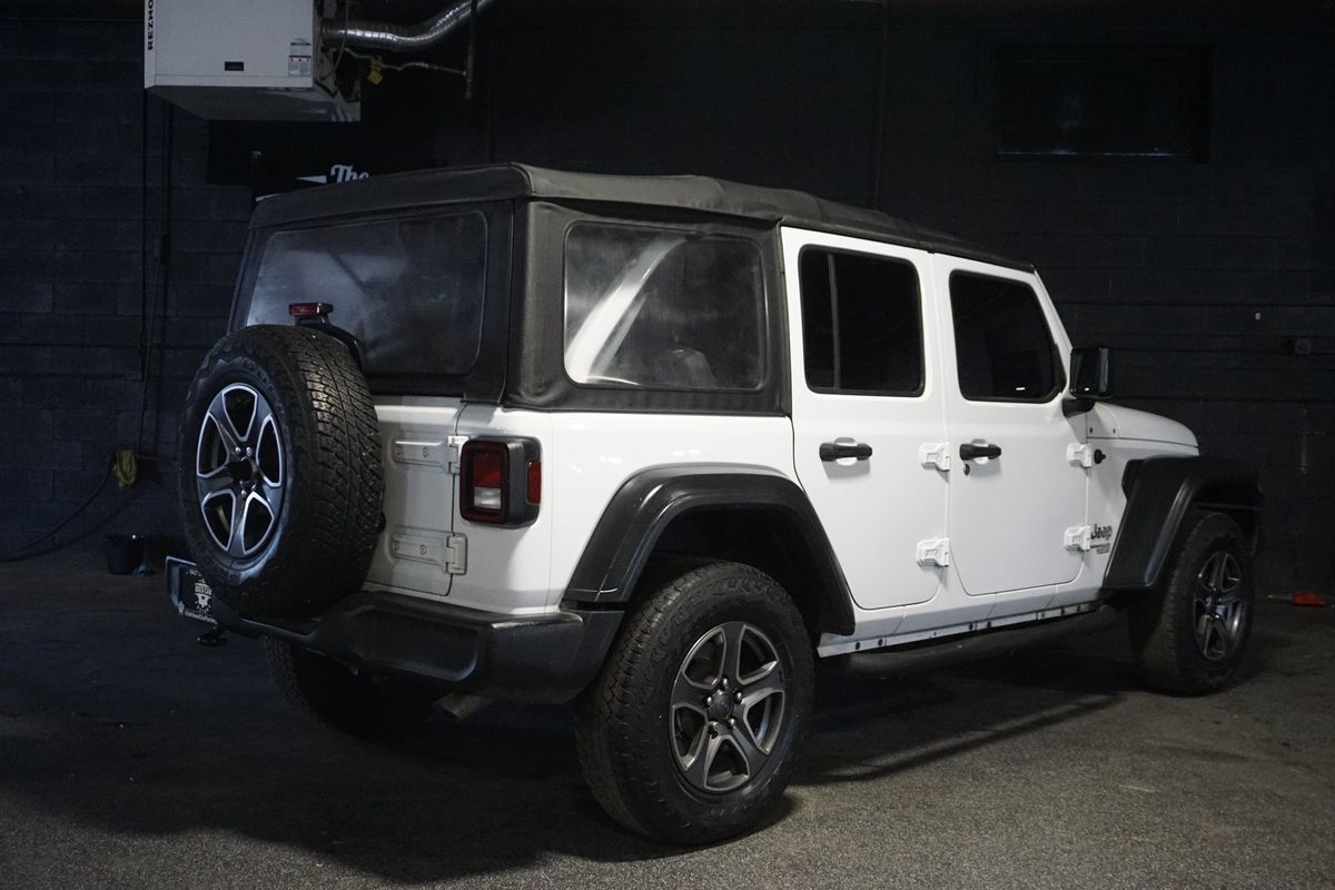 Used 2018 Jeep Wrangler Unlimited Sport AWD/4WD image 7
