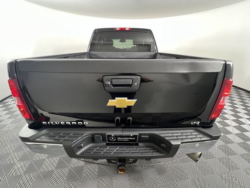 Used 2012 Chevrolet Silverado 2500 LTZ w/ LTZ Plus Package AWD/4WD image 11