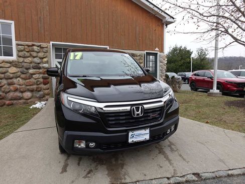 Certified 2017 Honda Ridgeline Sport image 3