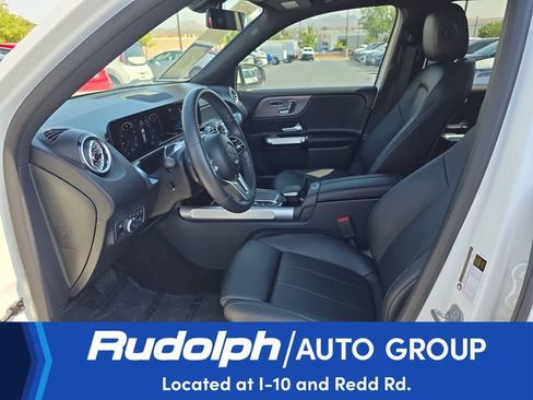 Used 2023 Mercedes-Benz GLB 250 4MATIC w/ Premium Package image 9