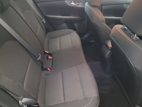 Used 2021 Kia Forte LXS image 19