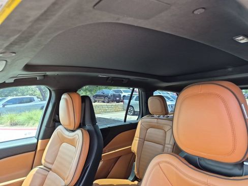 Used 2020 Lincoln Aviator Black Label w/ Dynamic Handling Package AWD/4WD image 31