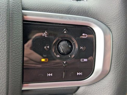 New 2025 Nissan Armada SL image 23