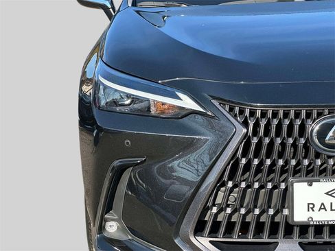 Certified 2022 Lexus NX 250 FWD image 9