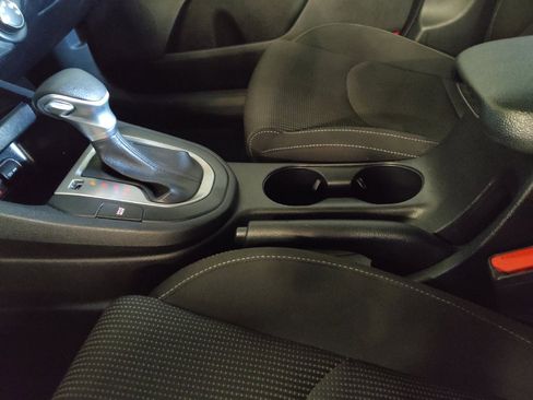 Used 2020 Kia Forte LXS FWD image 26