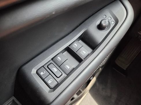 Used 2023 Jeep Grand Cherokee L Laredo RWD image 23