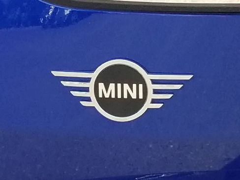 Used 2021 MINI Cooper Clubman S w/ Storage Package image 11