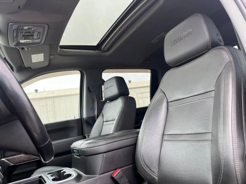Used 2022 GMC Sierra 3500 Denali image 22