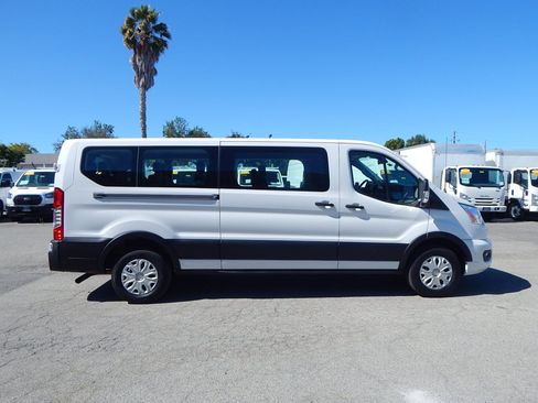 Used 2022 Ford Transit 350 XLT RWD image 9
