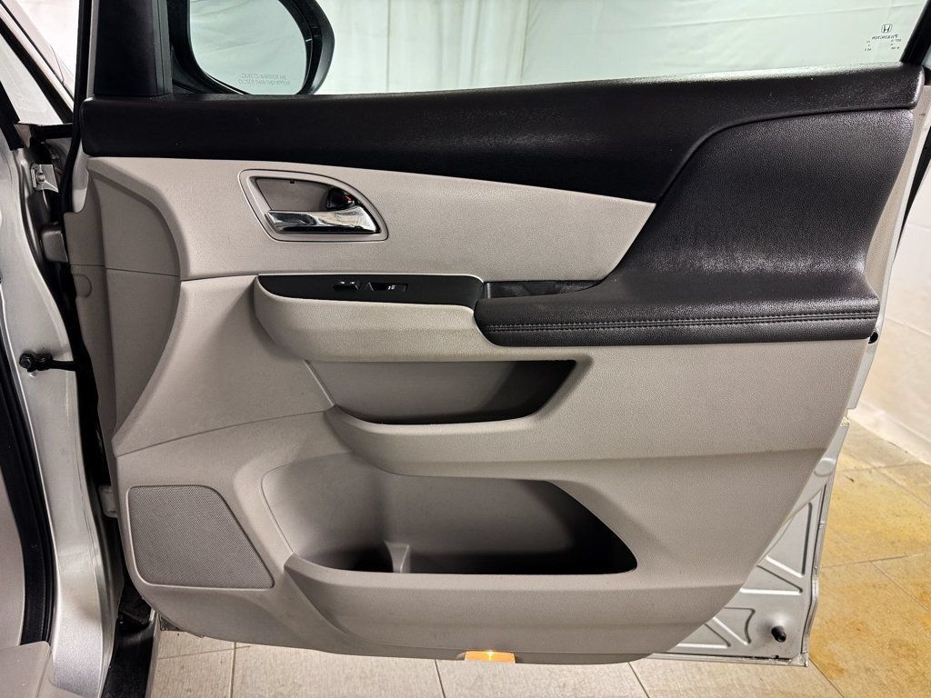 Used 2015 Honda Odyssey EX-L image 17