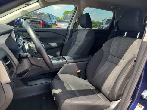 Used 2025 Nissan Rogue SV AWD/4WD image 20