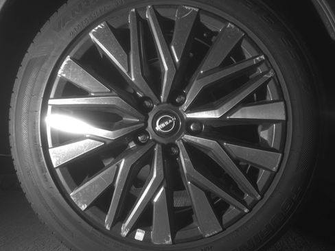 Used 2025 Nissan Altima 2.5 SV FWD image 15