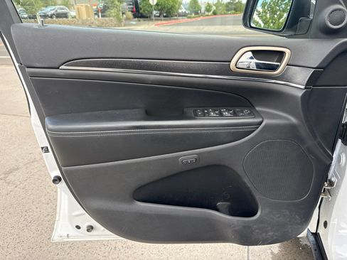 Used 2015 Jeep Grand Cherokee Limited AWD/4WD image 17