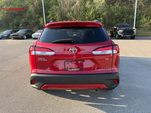 Used 2024 Toyota Corolla Cross LE FWD image 8