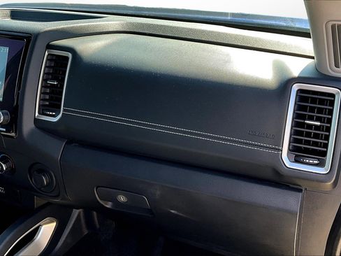 Used 2022 Nissan Frontier SV image 21