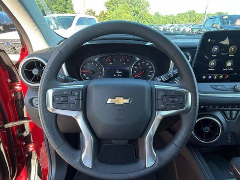 New 2026 Chevrolet Blazer LT w/ Convenience Package FWD image 18
